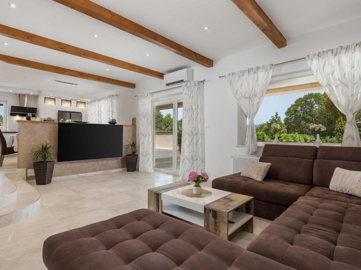Villa Matea - Mlk150 By Interhome Dobrinj Exterior photo